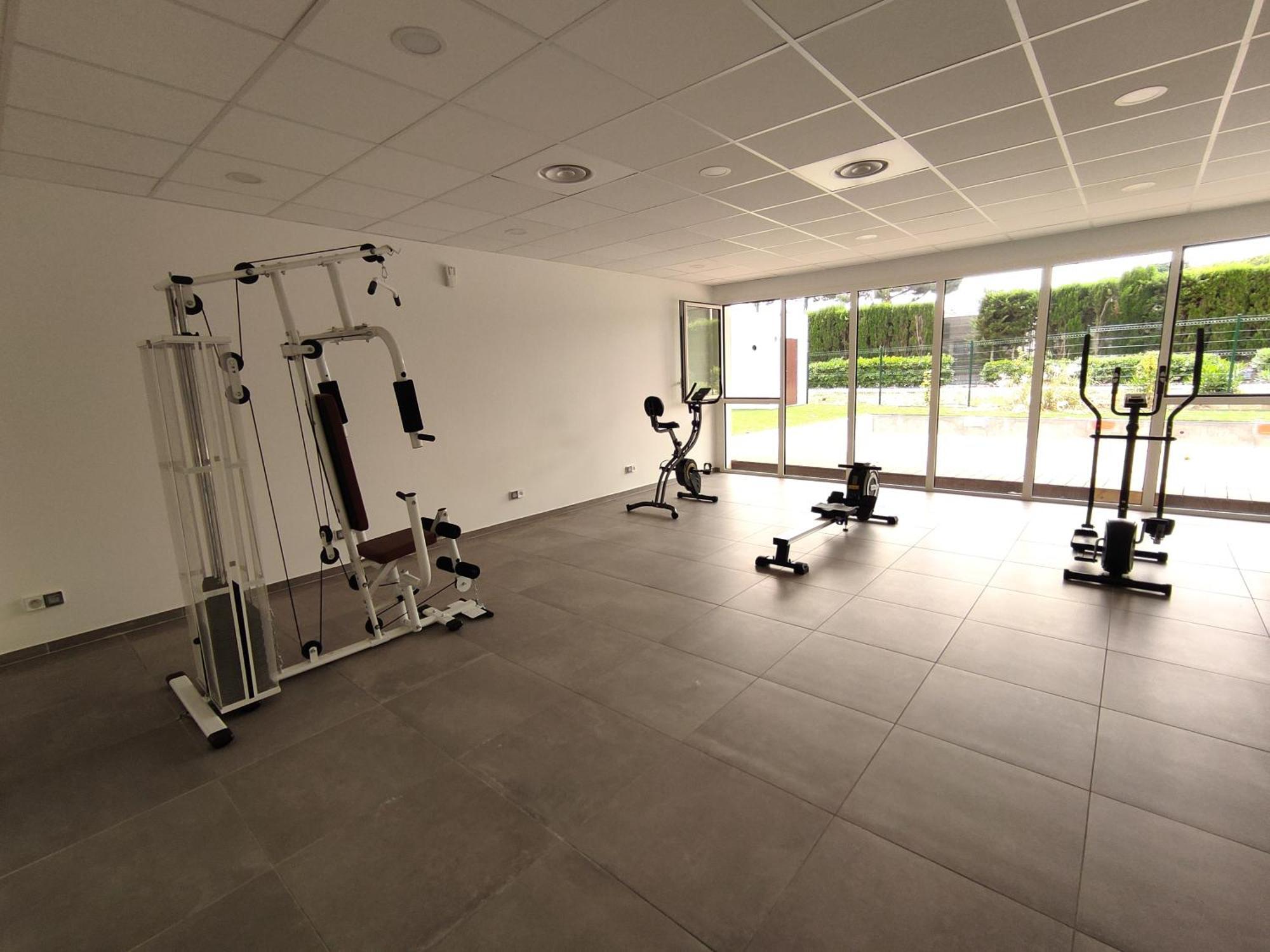 215 Au Tennis Cap D'agde *